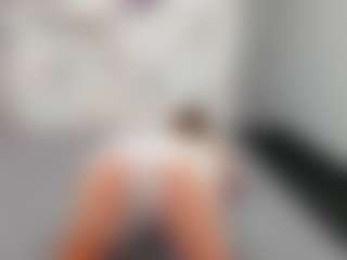Live cam show with innalovely - Stockings on Cam Slut