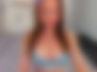 Live cam show with innalovely - Brown Hair on Dare Cams