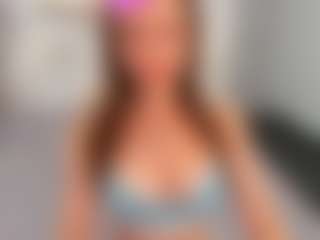 Live cam show with innalovely - Body Massage on Camsoda