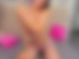 Live cam show with innalovely - Joi on CamwithHer