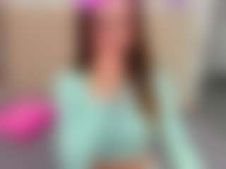 Live cam show with innalovely - Moaning on parknlotfishbdy