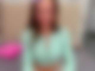 Live cam show with innalovely - Upskirt on Livezox