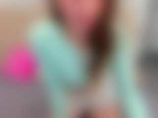 Live cam show with innalovely - Moaning on sexylivex.com