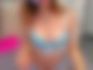 Live cam show with innalovely - Longhair on madthumbs