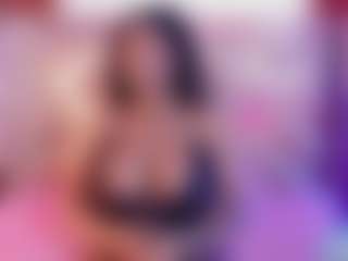 Live cam show with Kendy-Wiilkinson - Black Squirt on Latina Girls