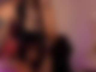 Live cam show with Vanessa - Double Penetration on Chatstar