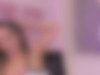 Live cam show with Salome - MILF on live18s.com