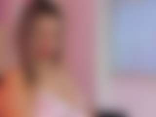 Salome MILF webcam performer live streaming