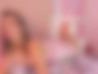 Live cam show with Salome - Double Penetration on googirlz