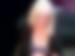 Spettacolo in cam dal vivo con Alice's Curiosity - Smoker su Camsoda