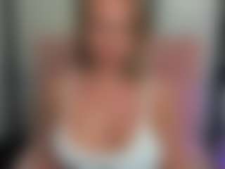 LatoyaFun's Live Sex Cam Show