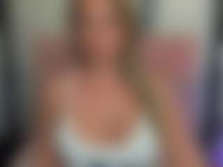 LatoyaFun's Live Sex Cam Show