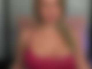 Live cam show with LatoyaFun - Grey Eyes on Camsoda