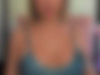 Live cam show with LatoyaFun - Mature on CamwithHer