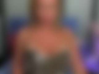 Live cam show with LatoyaFun - Dirty Talk on studioflirtlive.com