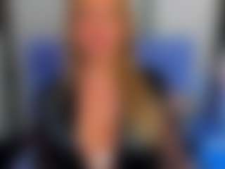 Live cam show with LatoyaFun - Long Hair on StripNow