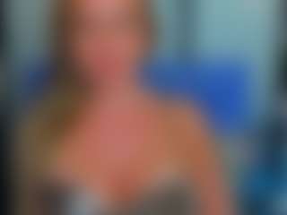 Live cam show with LatoyaFun - Long Hair on boobsie.com