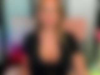 Live-camshow met LatoyaFun - Domination op Camsoda