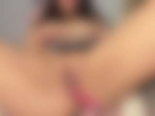 lovelykitty04's Live Sex Cam Show