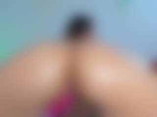 lovelykitty04's Live Sex Cam Show