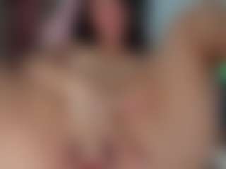 lovelykitty04's Live Sex Cam Show