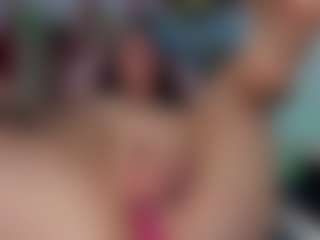 lovelykitty04's Live Sex Cam Show