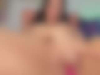 lovelykitty04's Live Sex Cam Show