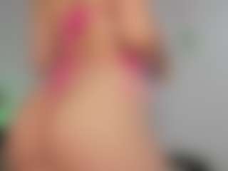 Live cam show with lovelykitty04 - Nipple Piercings on Camiplay Live