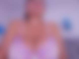 Live cam show with timk-bella - Fuck Machine on Gym Cam Girls