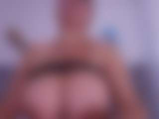 Live cam show with timk-bella - Fuck Machine on Dolls Live