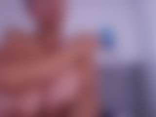 Live cam show with timk-bella - Double Penetration on AdultVida.com