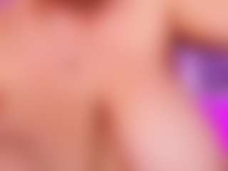 Live cam show with timk-bella - Fuck Machine on Gym Cam Girls
