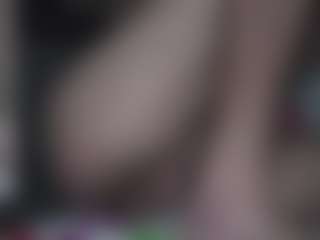 axel-ag05's Live Sex Cam Show