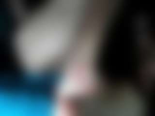 axel-ag05's Live Sex Cam Show