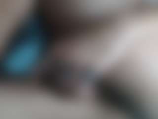 axel-ag05's Live Sex Cam Show