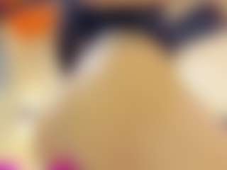 Live cam show with Becky18 - Thin on Camsoda