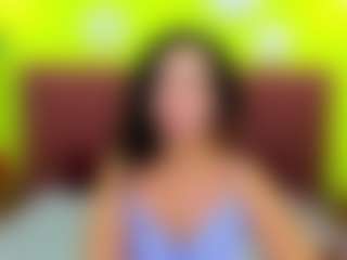 LindaInsatiable MILF webcam performer live streaming