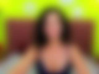 Live cam show with LindaInsatiable - Average on MyBangCams