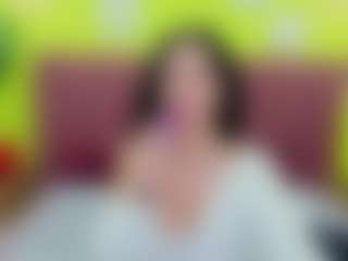Live cam show with LindaInsatiable - Naked on EXY