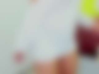 Live cam show with LindaInsatiable - Nature on Soda Cam