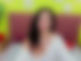 Live cam show with LindaInsatiable - MILF on 1on1-livenow