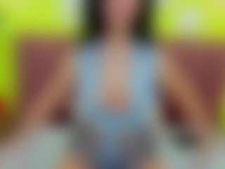 LindaInsatiable MILF webcam performer live streaming