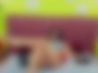Live cam show with LindaInsatiable - Cute on Camsoda