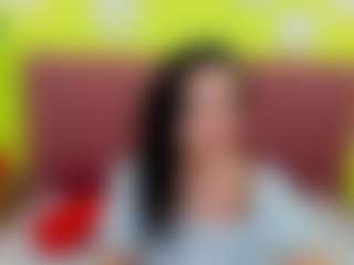 LindaInsatiable MILF webcam performer live streaming