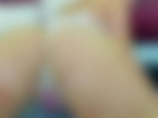 LindaInsatiable's Live Sex Cam Show