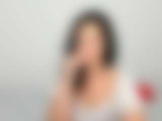 LindaInsatiable MILF webcam performer live streaming