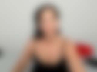 LindaInsatiable MILF webcam performer live streaming