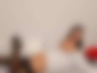 LindaInsatiable's Live Sex Cam Show