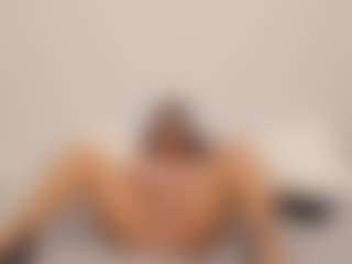 LindaInsatiable's Live Sex Cam Show