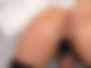 LindaInsatiable's Live Sex Cam Show